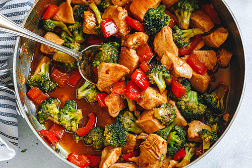 Chicken stir fry in wok