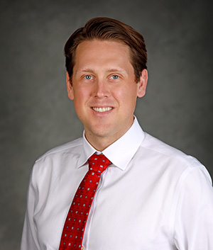 Head shot of Dr. Lee Hugar