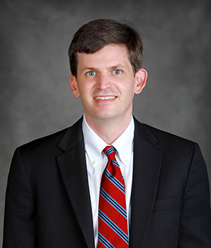Head shot of Dr. Knowlton