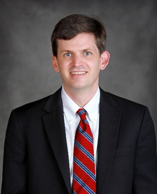 Head shot of Dr. Knowlton